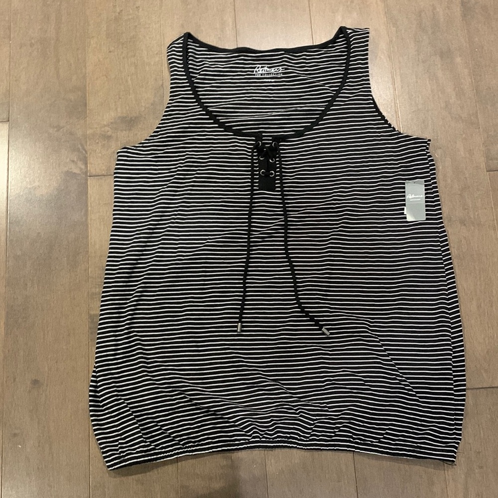 Reitmans, black and white stripe tank top, with elastic waist, size:1X